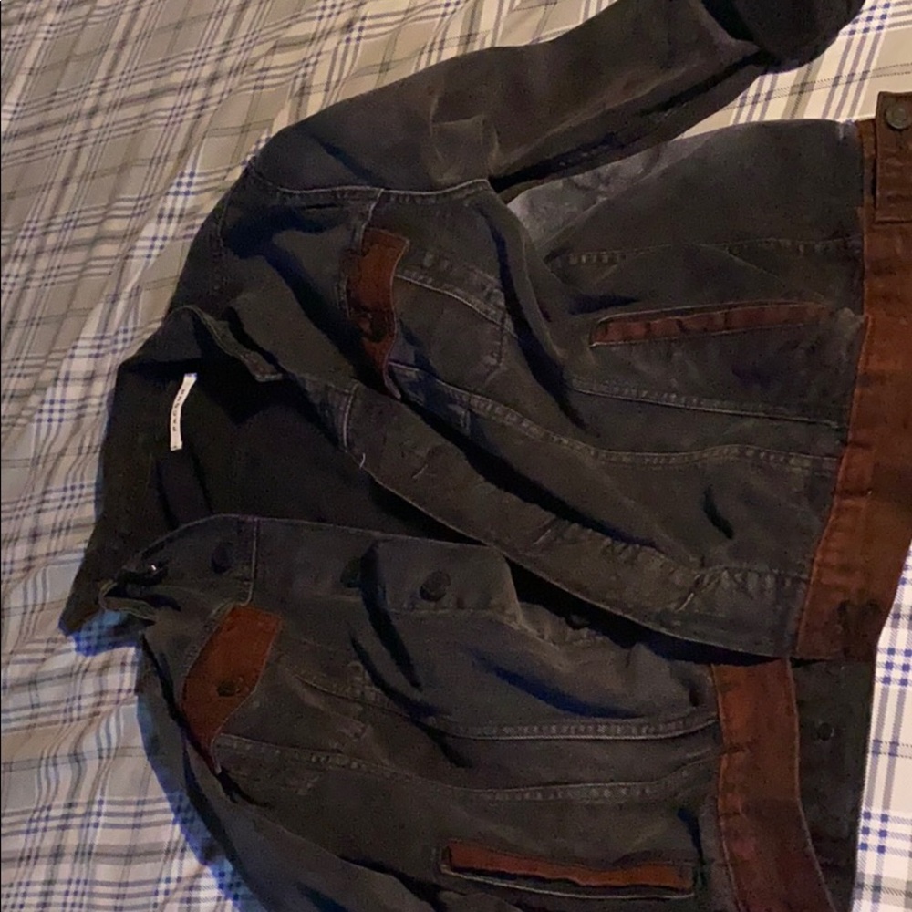 Custom packing jean jacket - Picture 2 of 3